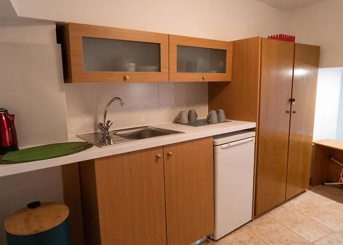 Kallisti Stone House