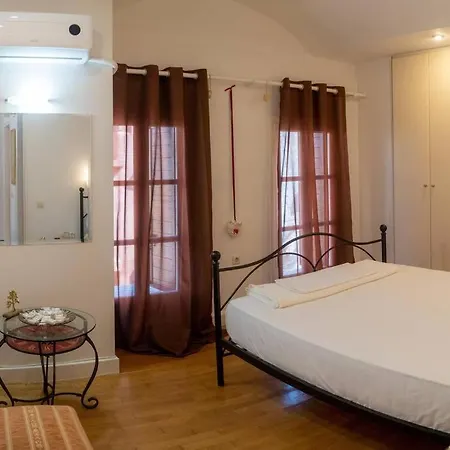 Apartment Kallisti Stone House *